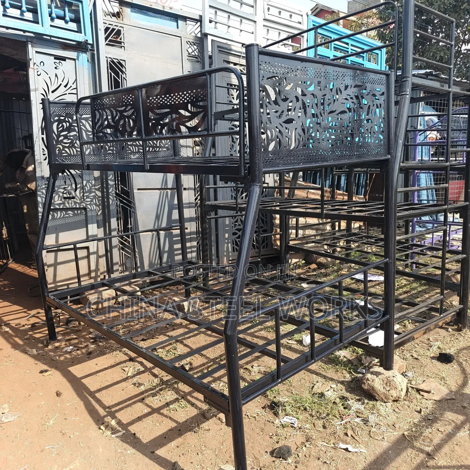 Bunk Bed 4*6 Bottom 3.5 Top