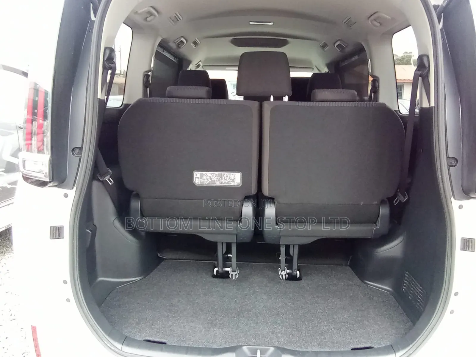 Toyota Noah 2020 White