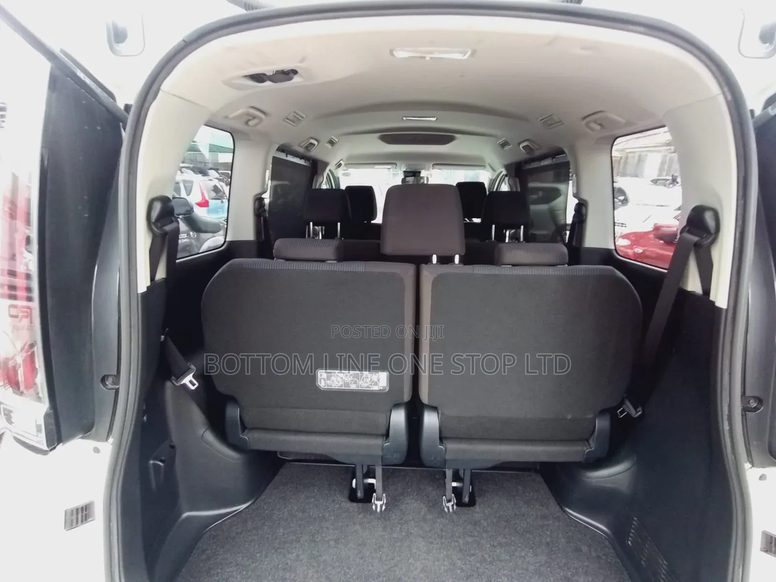 Toyota Noah 2020 White