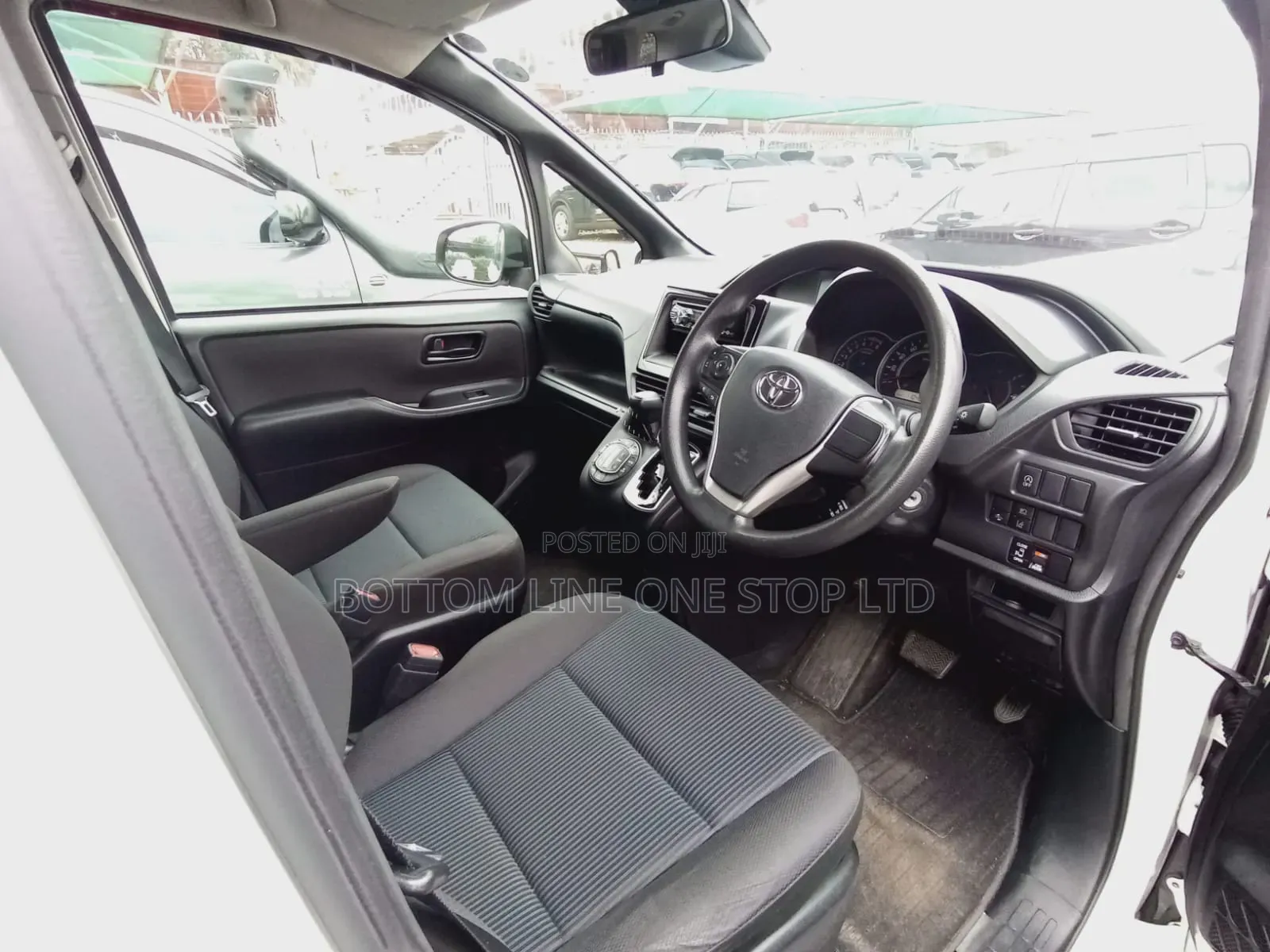 Toyota Noah 2020 White