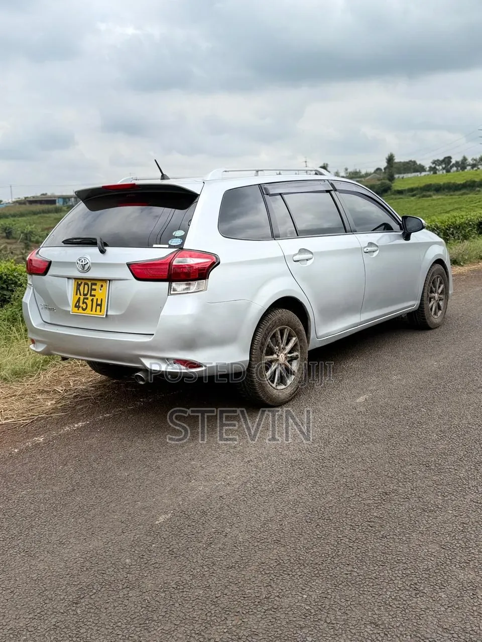 Toyota Corolla Fielder 2016 Silver