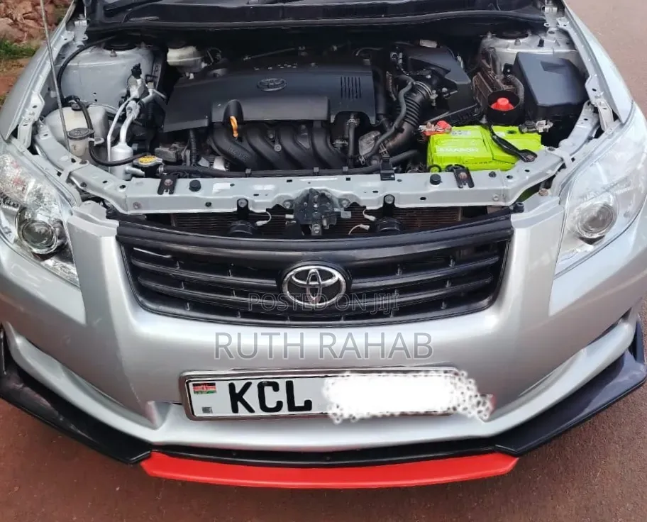Toyota Axio 2010 Silver