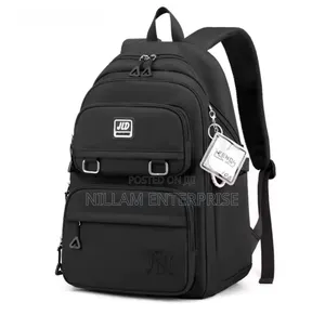 Fashionable Large Capacity Water Proof Schoolbags.