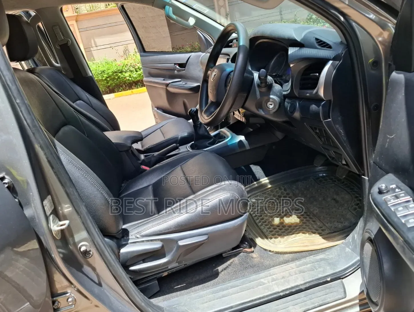 Toyota Hilux Revo Double Cab Deisel 2.4 AWD 2016 Gray
