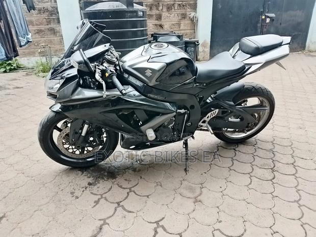 Suzuki GSX-R 2008 Black - thumbnail 4