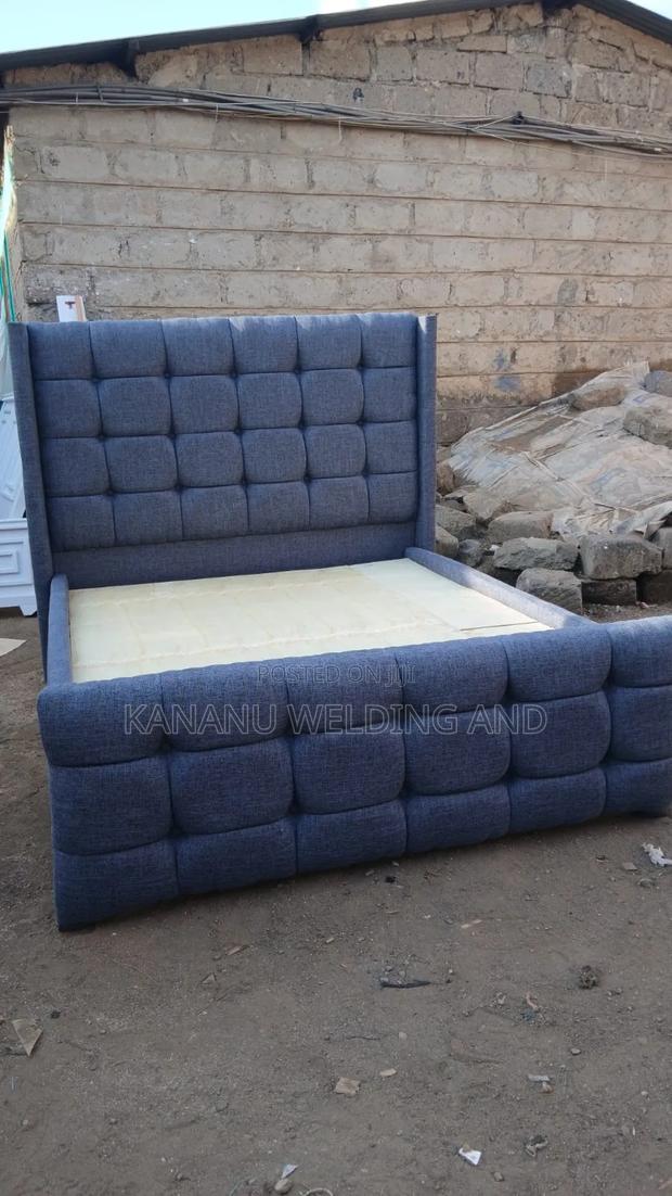 Navy Blue Chester Bed 5*6 - thumbnail 2