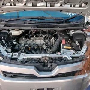 Toyota Noah 2019 Silver