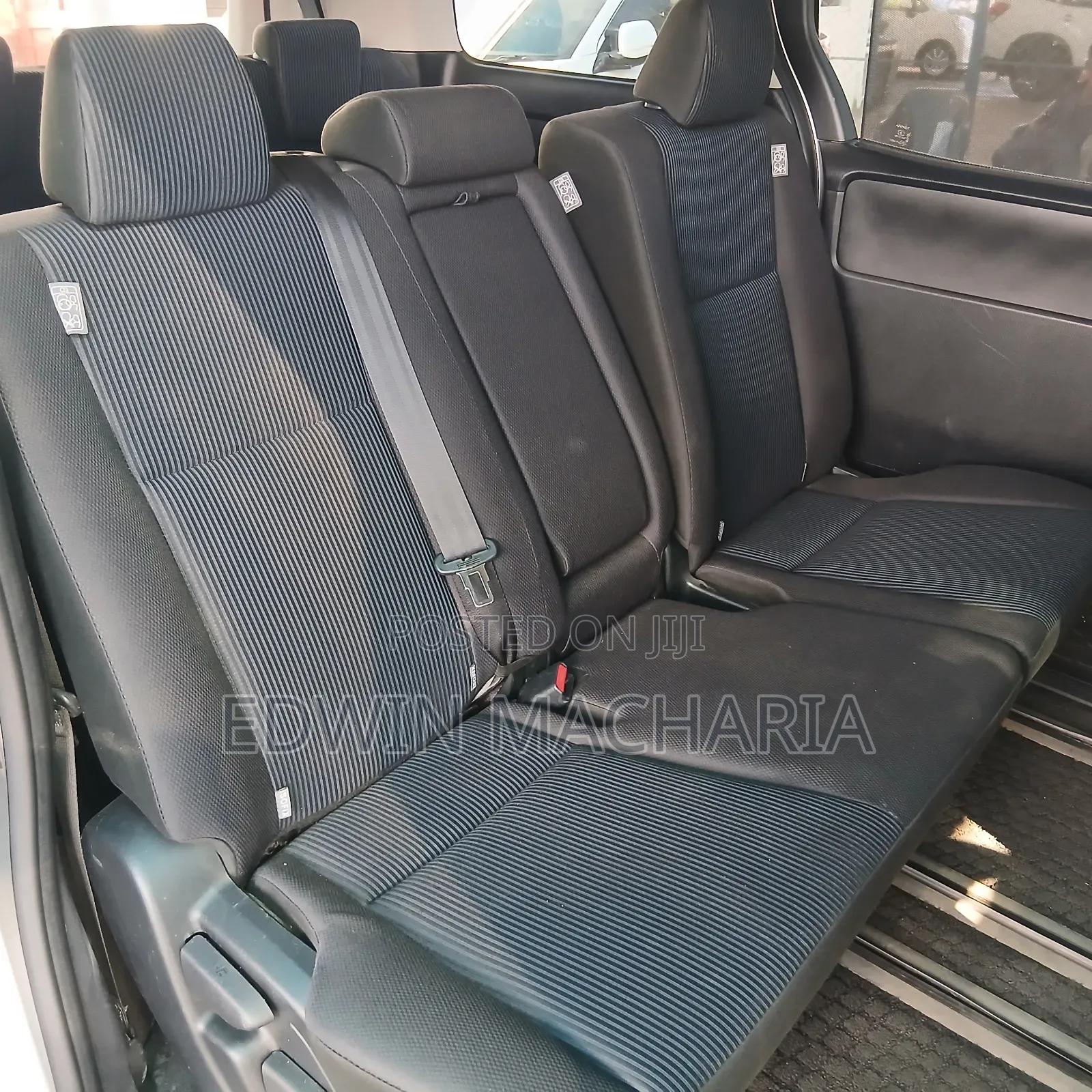 Toyota Noah 2019 Silver