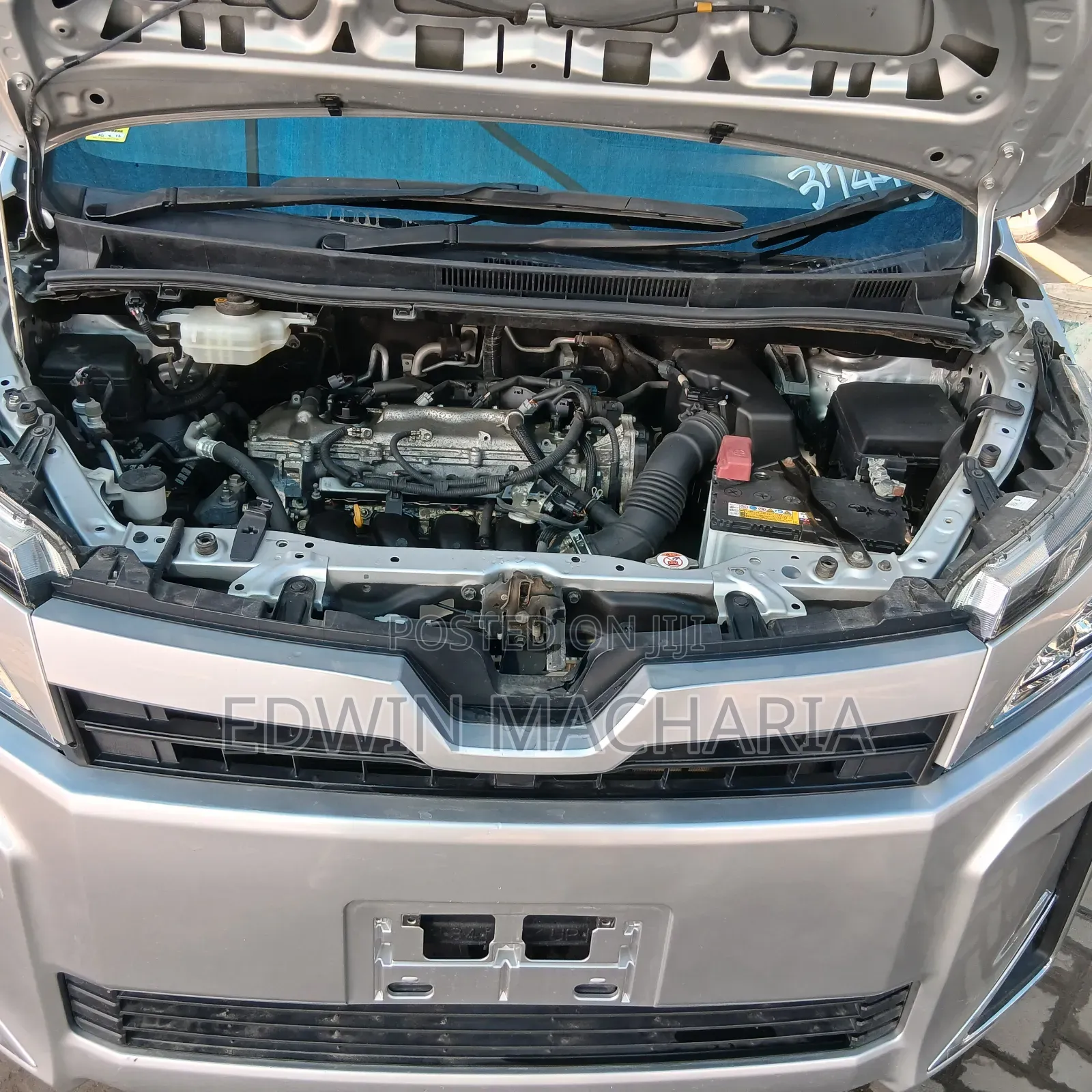 Toyota Noah 2019 Silver