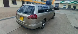 Nissan Wingroad 2004 Gold