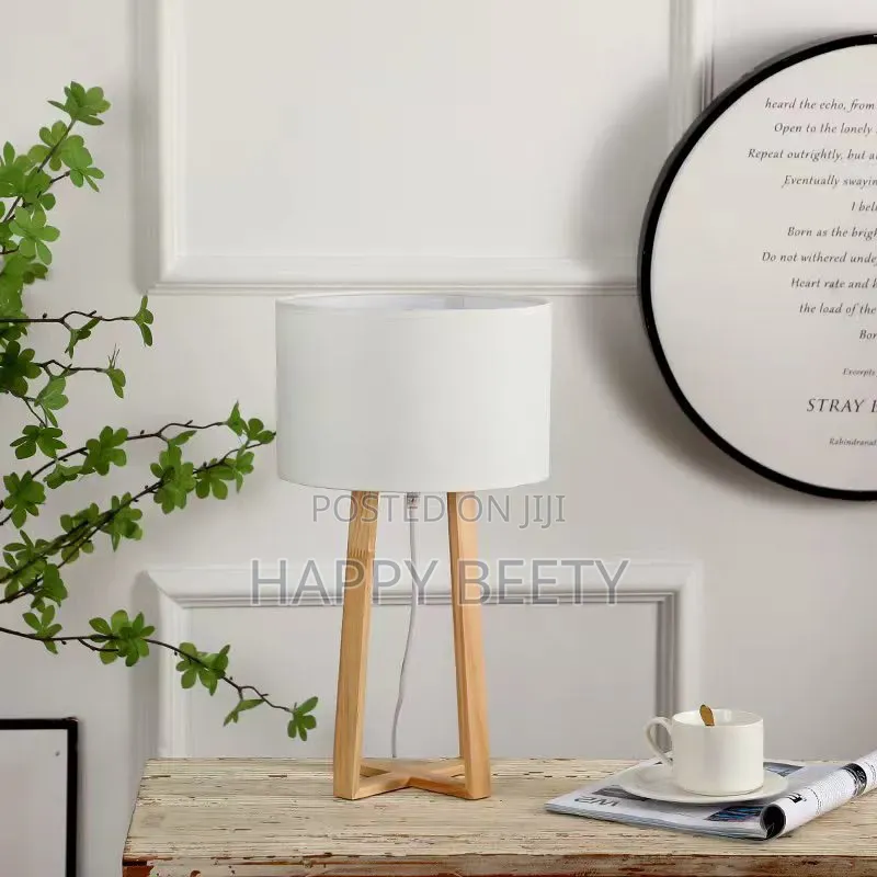 Wooden Tripod Table Lamp