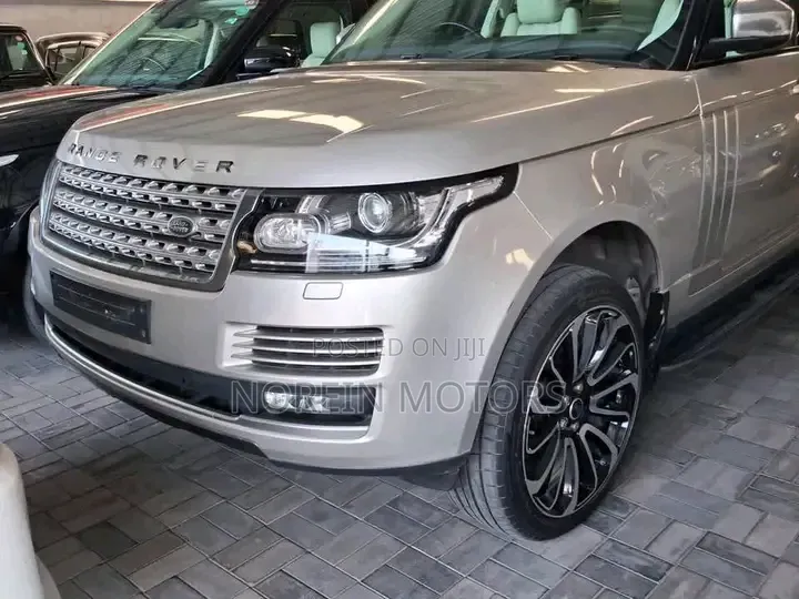 Land Rover Range Rover Vogue 2019 Silver