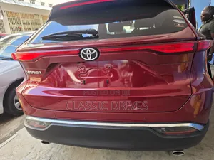 Toyota Harrier 2020