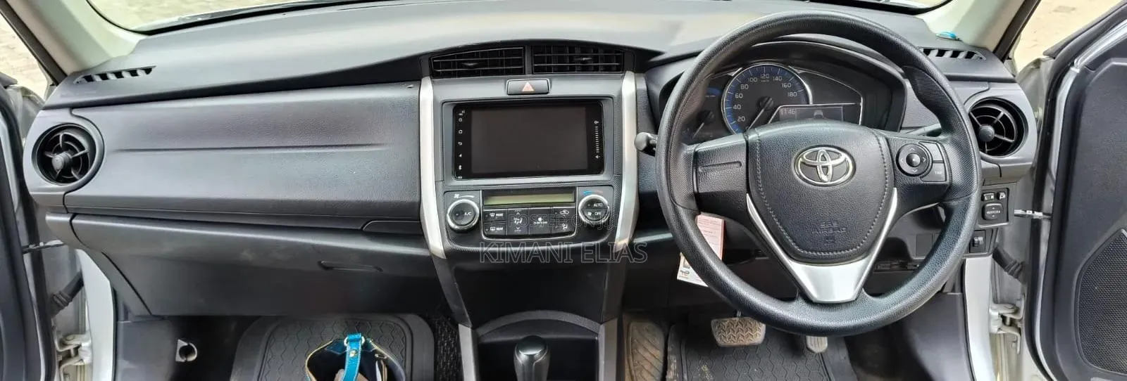 Toyota Corolla Fielder 2017 Silver