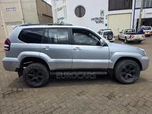 Toyota Land Cruiser Prado 2006 Silver