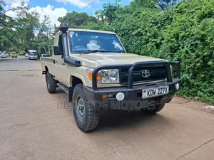 Toyota Land Cruiser 79 Series 2013 Beige