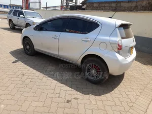 Toyota Aqua 2014 Silver