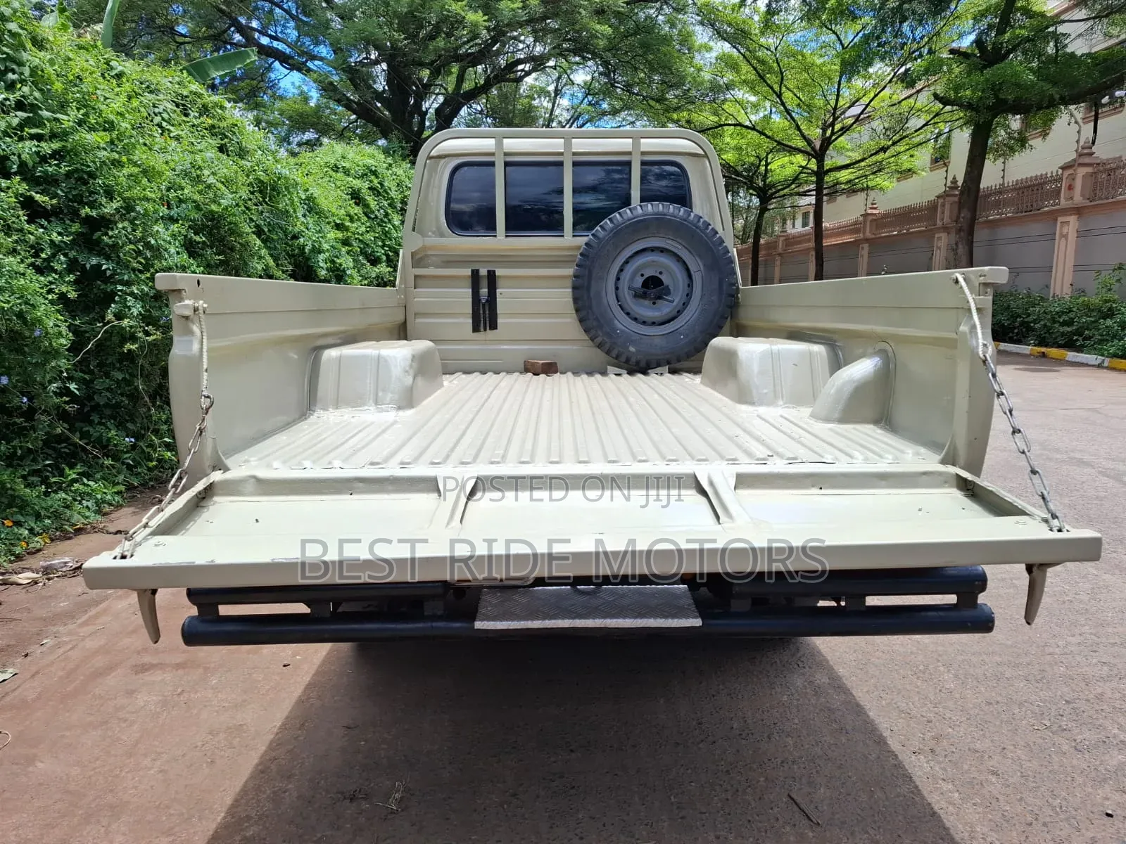 Toyota Land Cruiser 79 Series 2013 Beige
