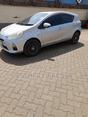 Toyota Aqua 2014 Silver