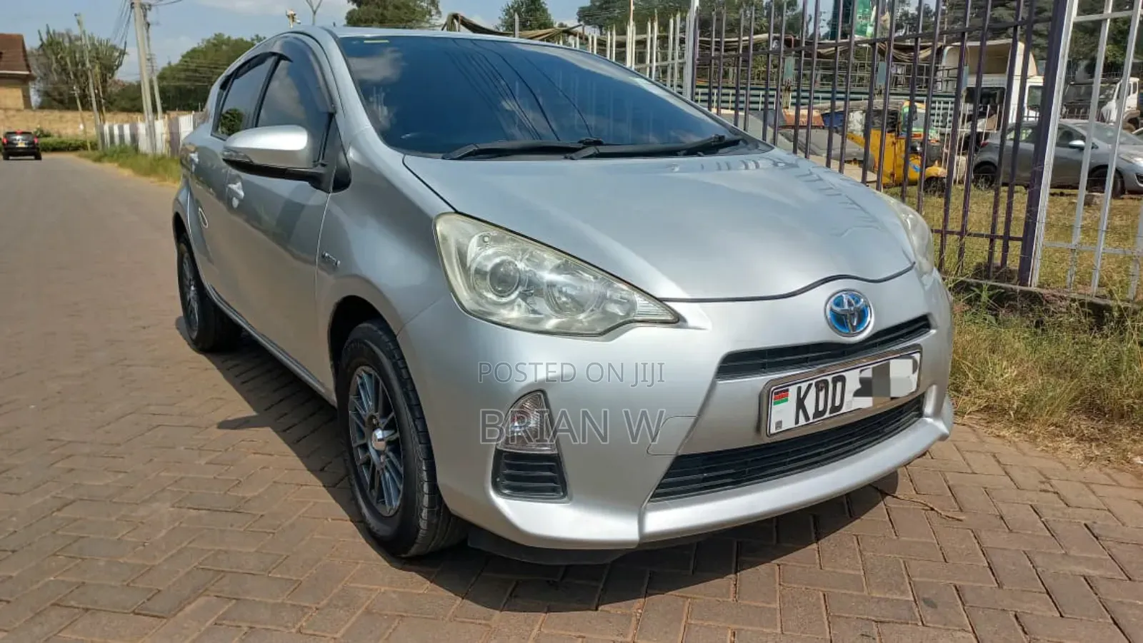 Toyota Aqua 2014 Silver
