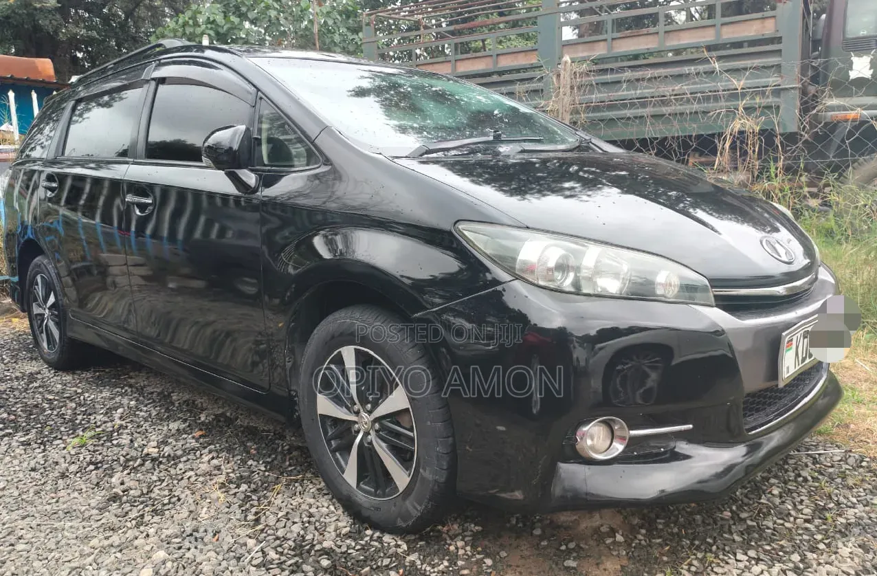 Toyota Wish 2014 Black