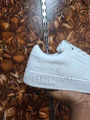 Men Casual Sneakers