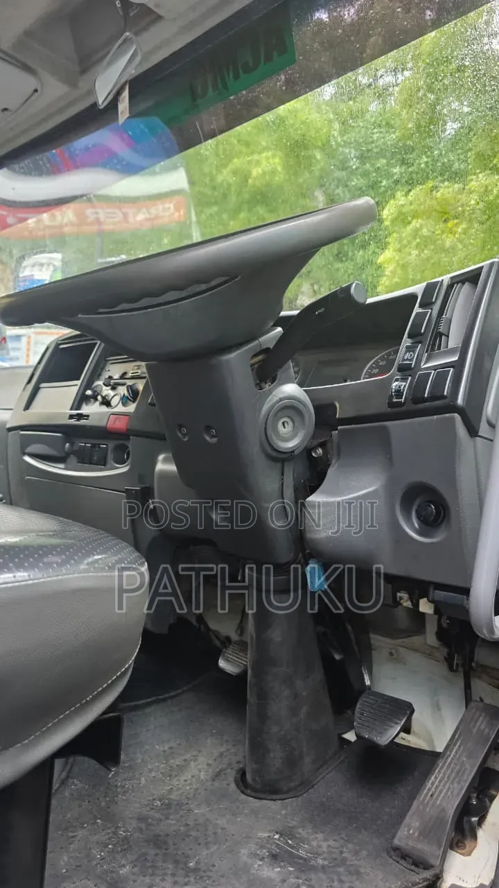Isuzu FRR 90