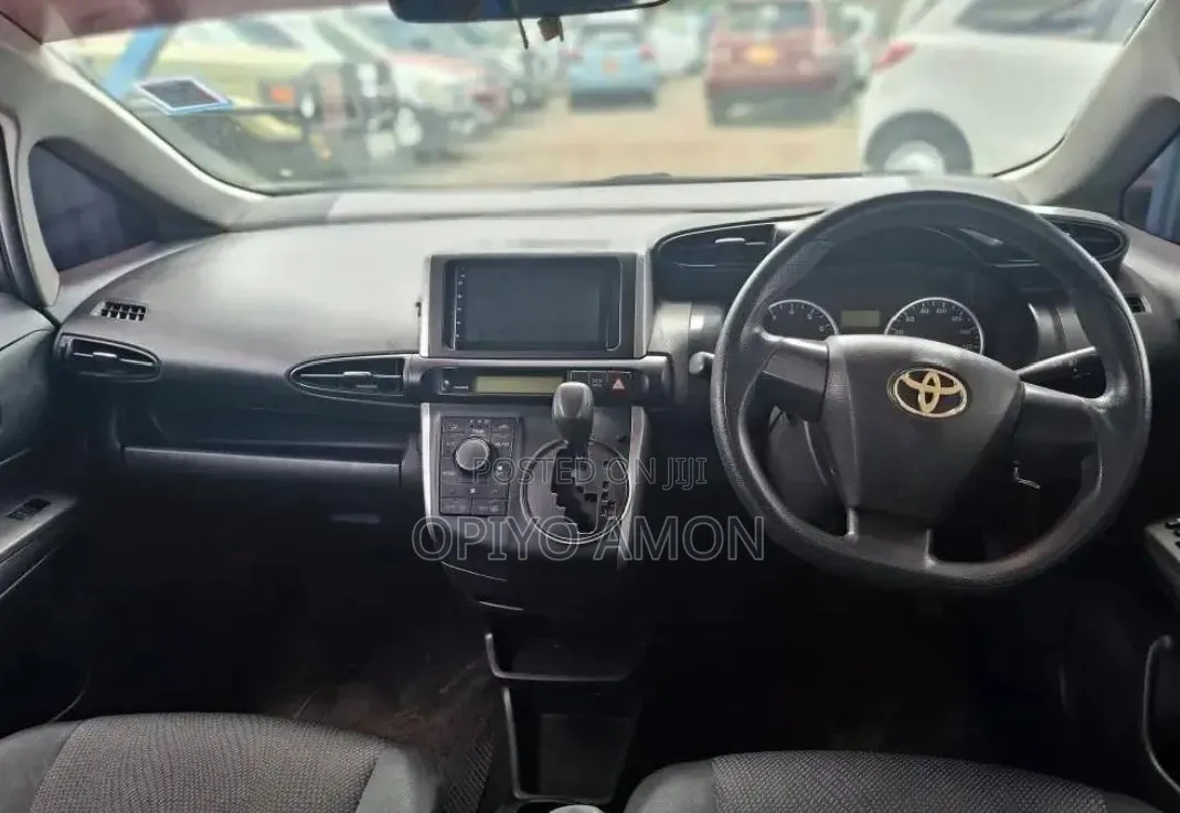 Toyota Wish 2013 Gray