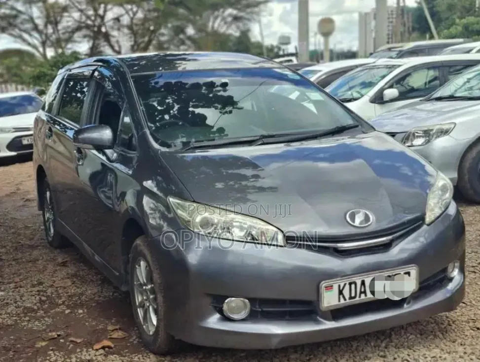 Toyota Wish 2013 Gray