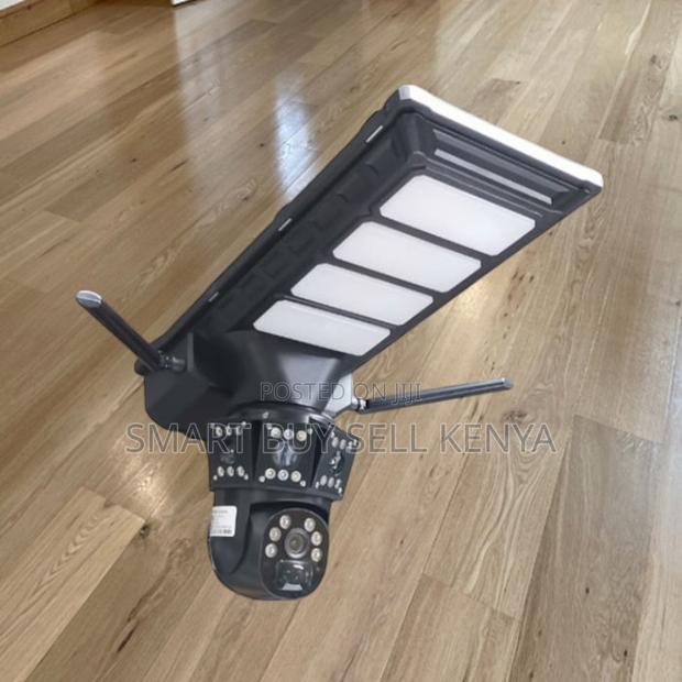 4g PTZ Smartphone App Control Solar Camera With Led Solar Street Light