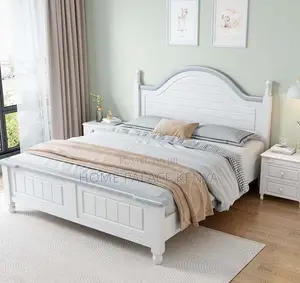 Wooden Bed: American Style Glossy Finish Wooden Bed