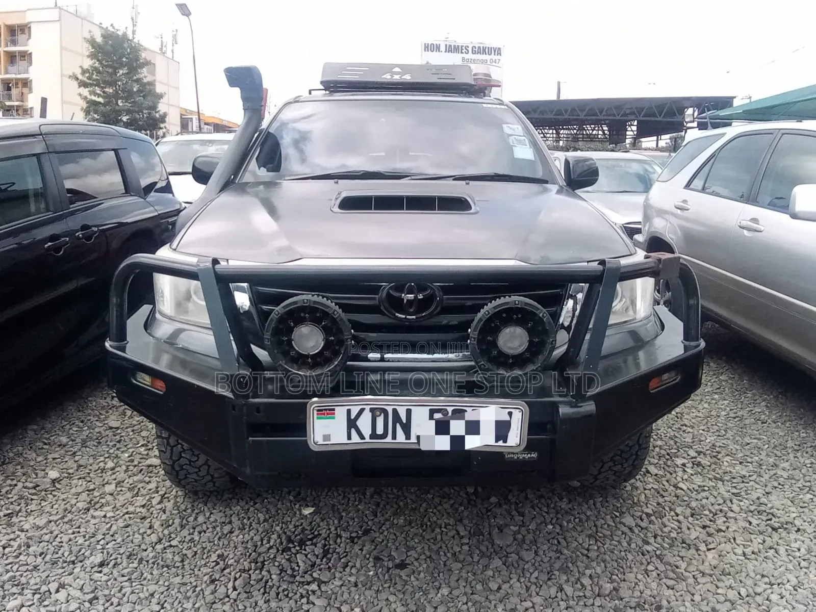 Toyota Hilux 2016 Black