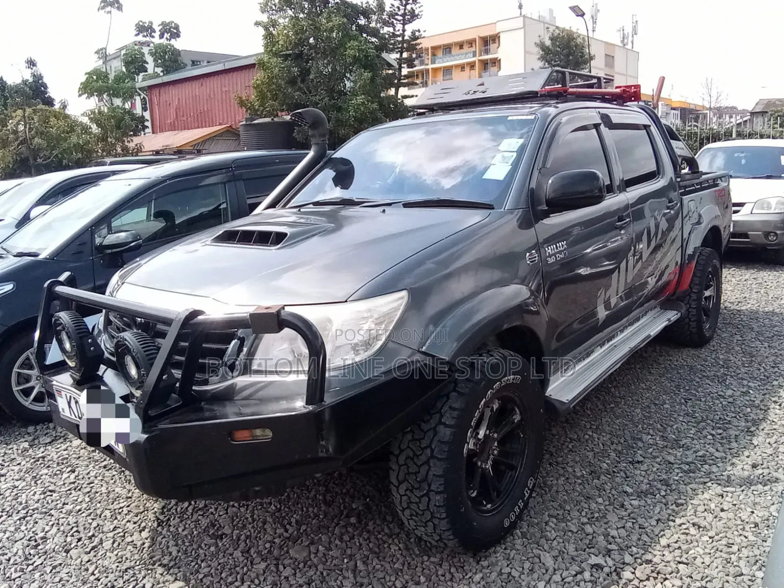 Toyota Hilux 2016 Black