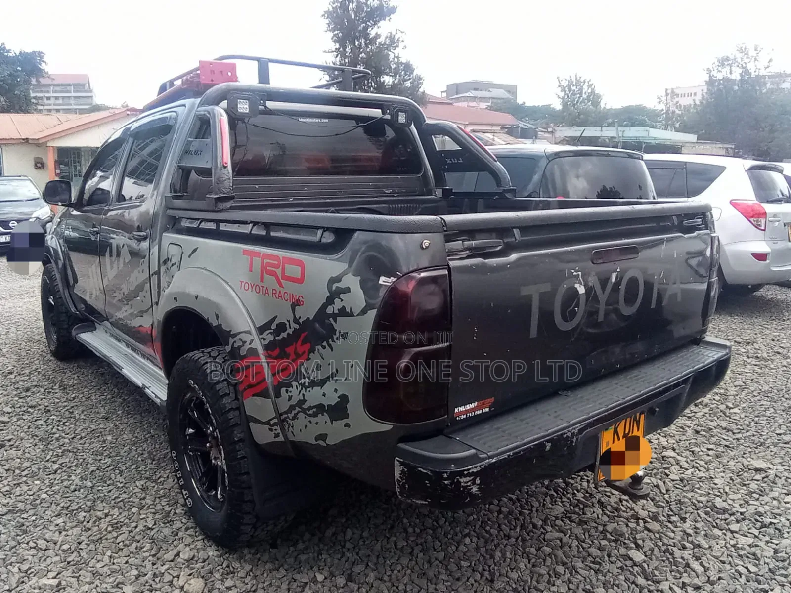 Toyota Hilux 2016 Black