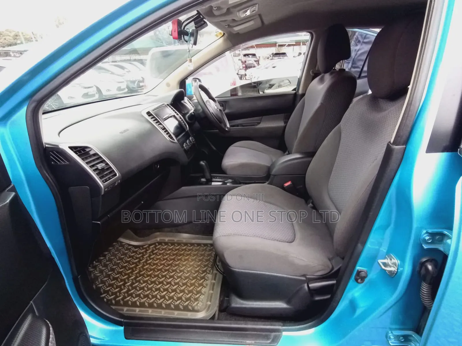 Nissan Wingroad 2012 Blue