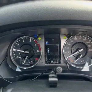 Toyota Hilux 2020 White