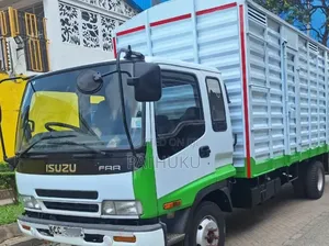 Isuzu FRR 33