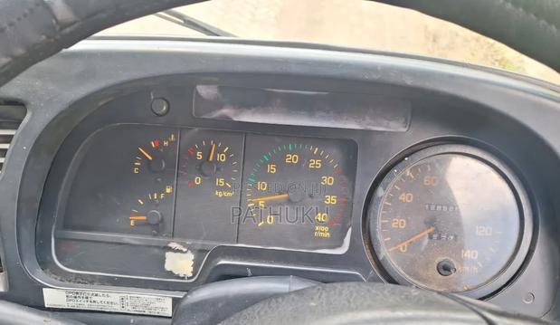 Isuzu FRR 33 - thumbnail 5