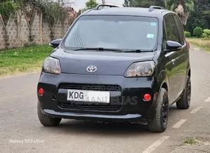 Toyota Porte 2014 Black