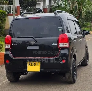 Toyota Porte 2014 Black