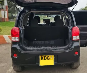 Toyota Porte 2014 Black