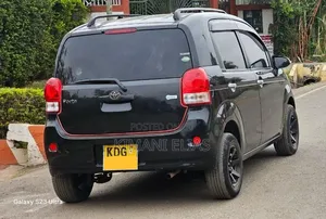 Toyota Porte 2014 Black