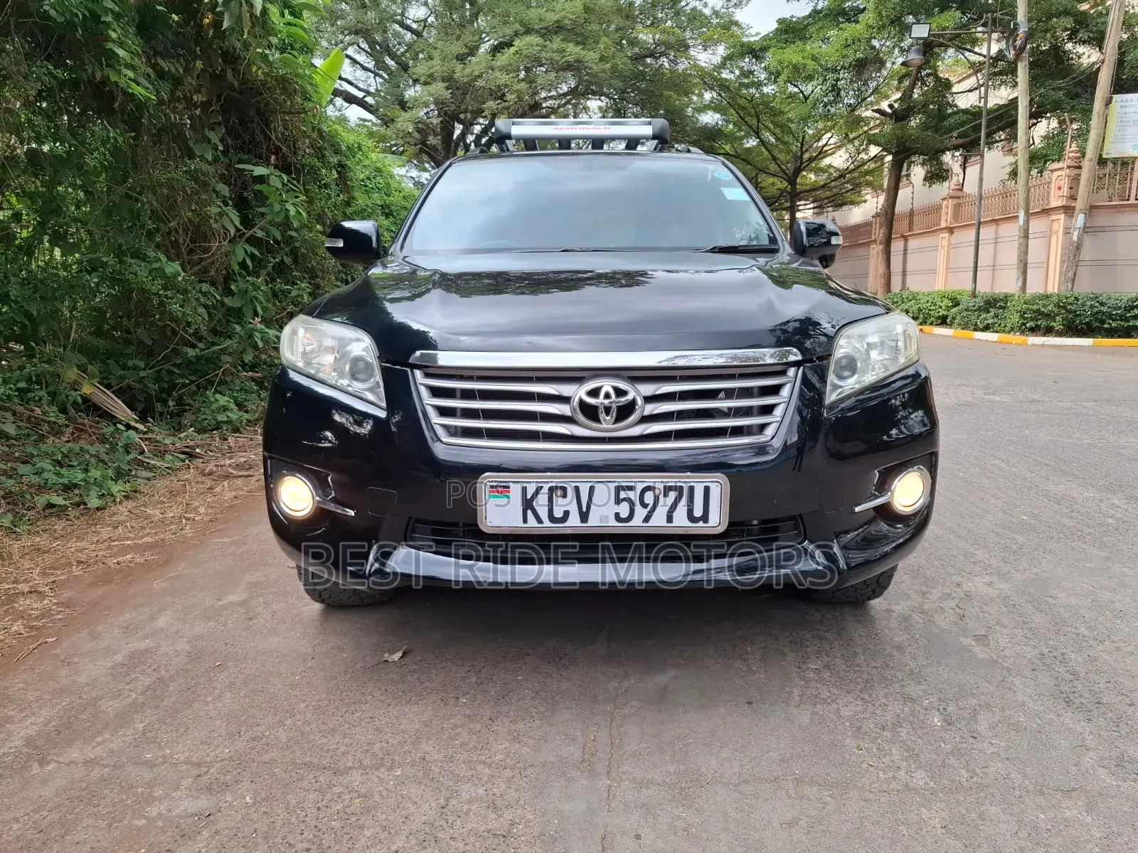 Toyota Vanguard 2013 Black