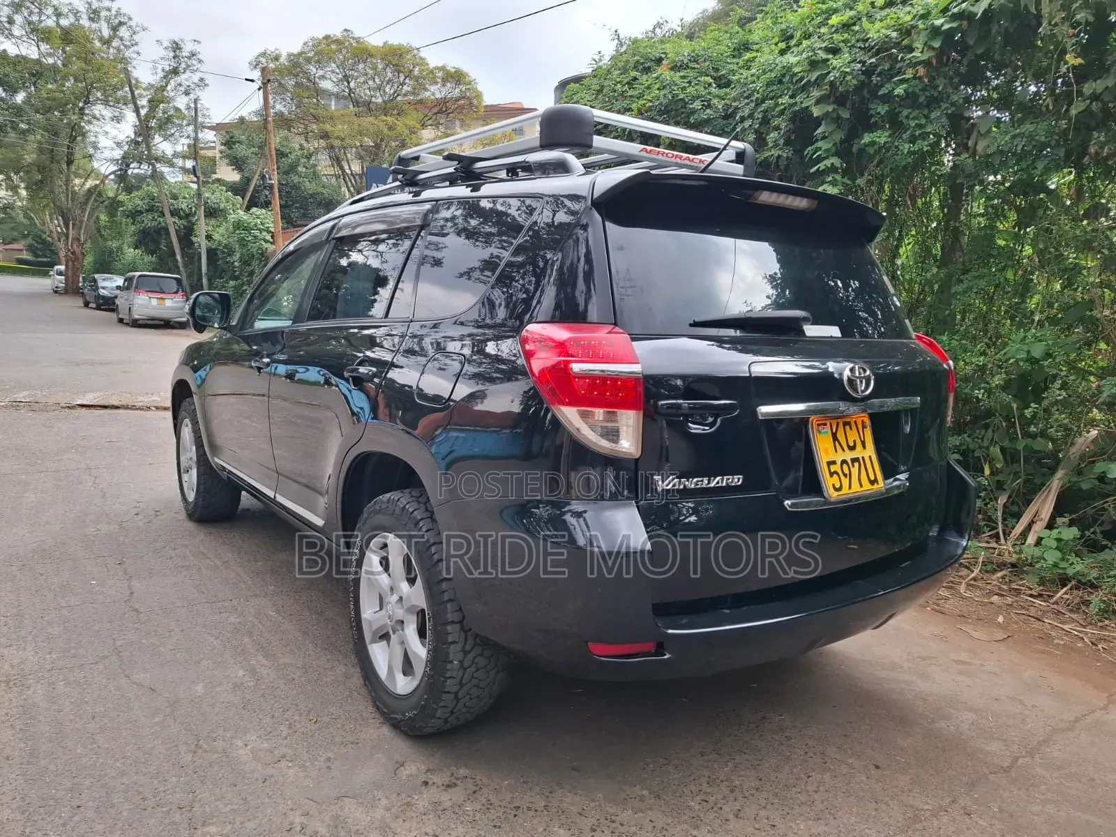 Toyota Vanguard 2013 Black