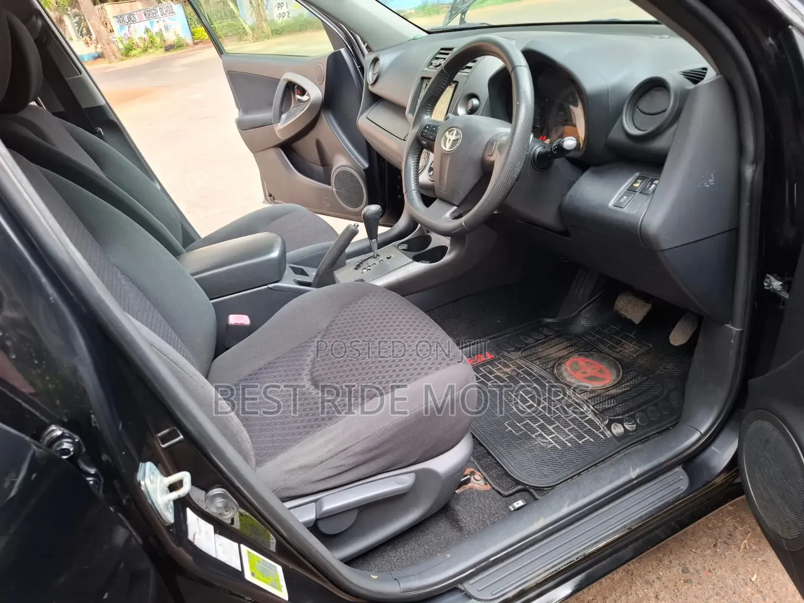 Toyota Vanguard 2013 Black