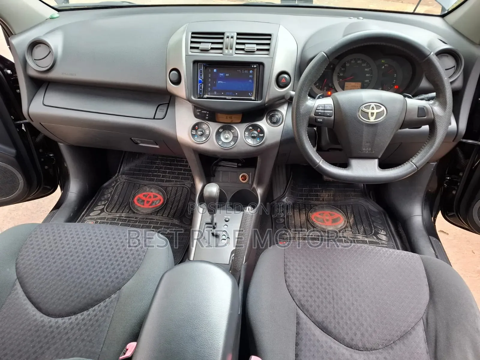 Toyota Vanguard 2013 Black