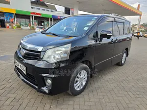 Toyota Noah 2015 Black