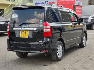 Toyota Noah 2015 Black