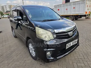 Toyota Noah 2015 Black