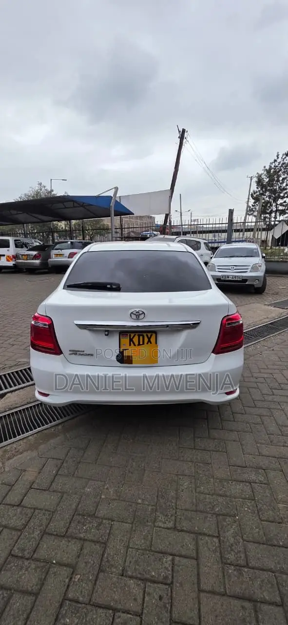Toyota Axio 1.5 G 4WD 2019 White
